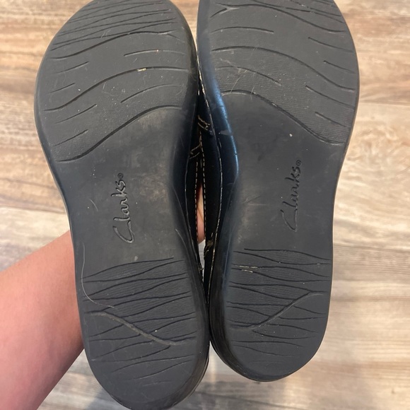 Clark’s Women’s Shoes Size 8 N Crisscross Weaved Straps Black Leather Flats - Picture 5 of 5